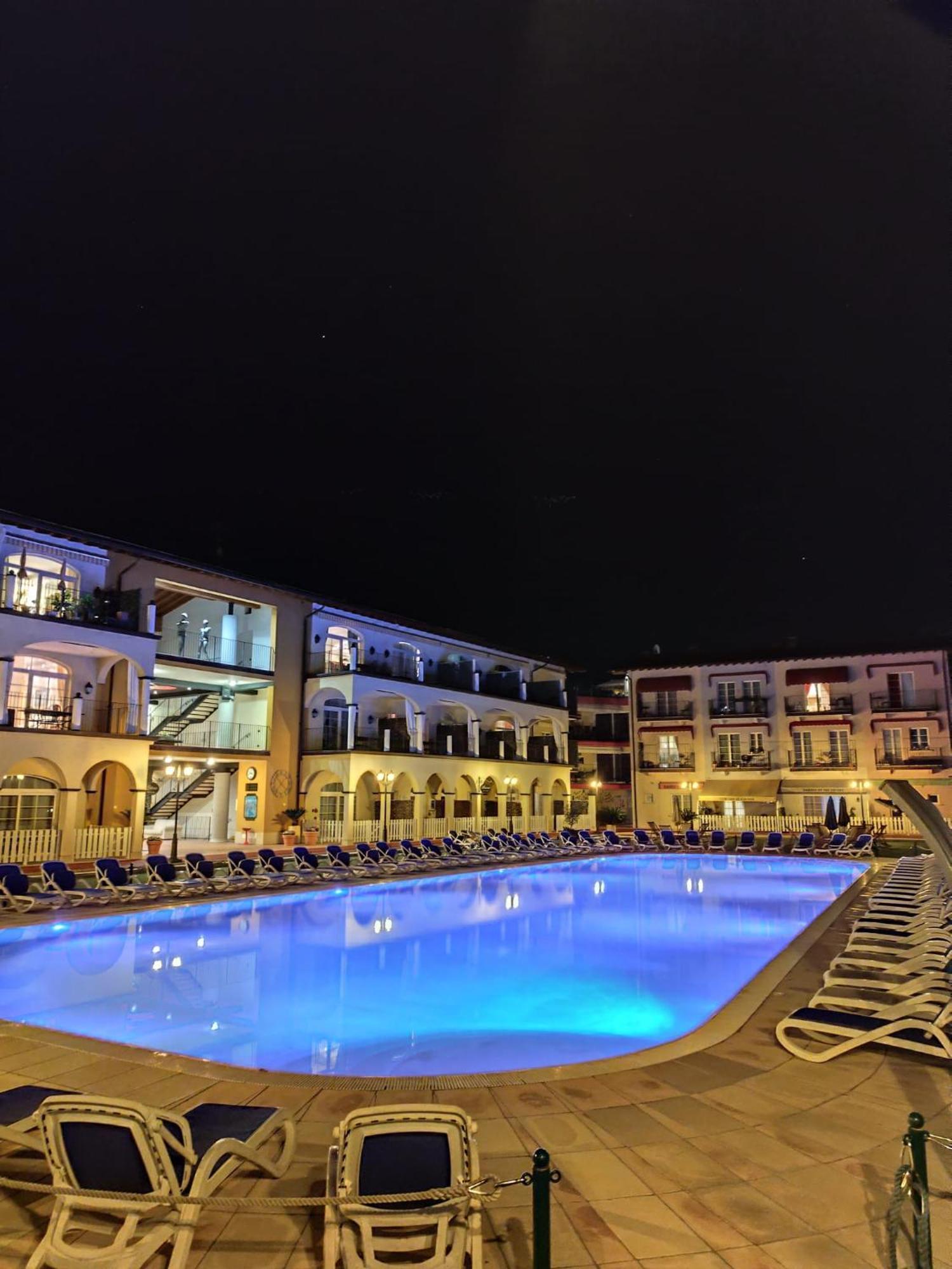 Giardino Dei Colori Dianella Appartamenti Pool Relax &Family Friendly Toscolano-Maderno Exterior foto