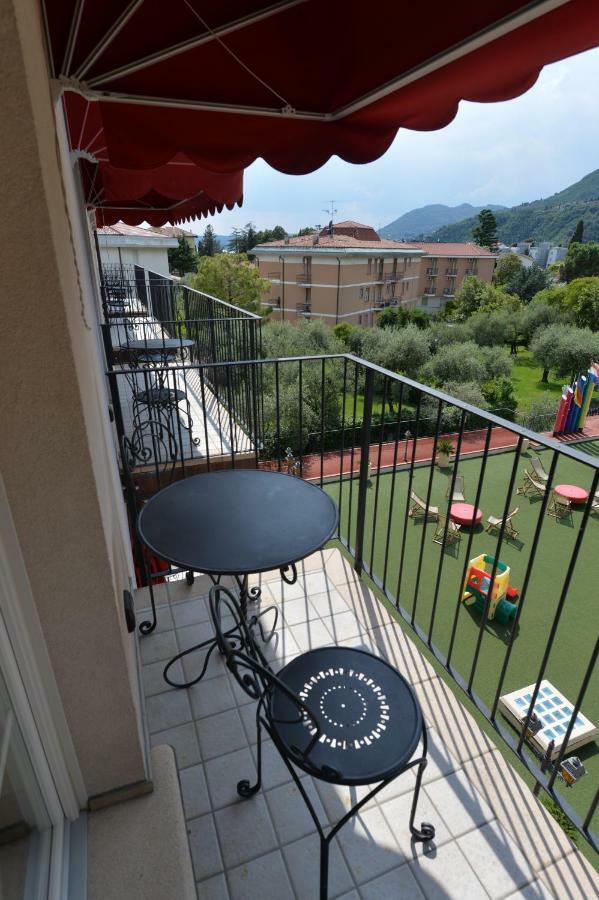 Giardino Dei Colori Dianella Appartamenti Pool Relax &Family Friendly Toscolano-Maderno Exterior foto